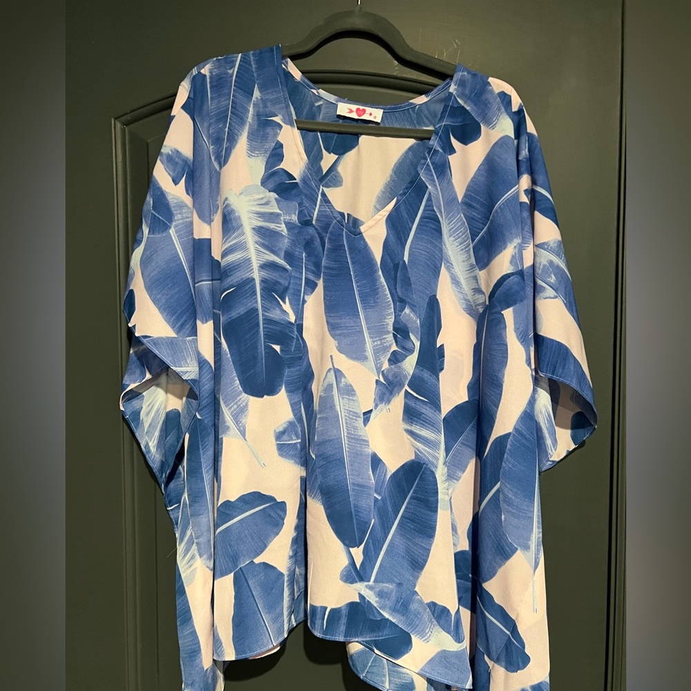 Buddy Love North Tunic